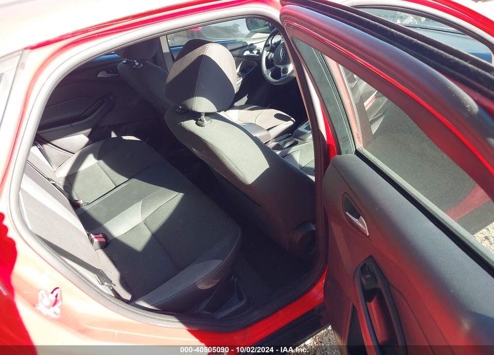 2014 FORD FOCUS SE VIN: 1FADP3F26EL248708