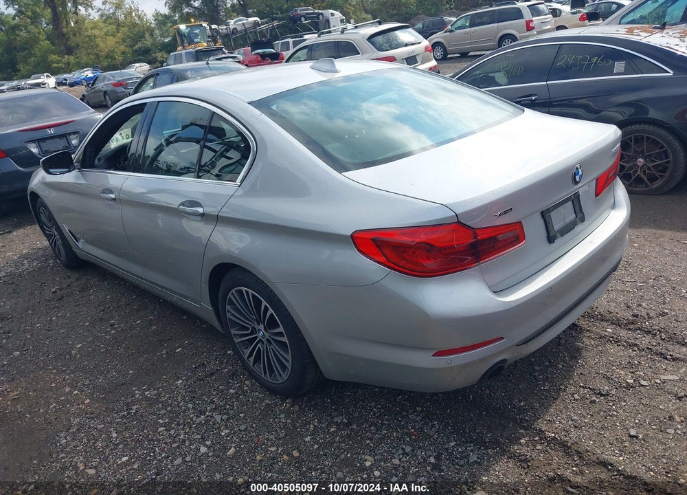 2019 BMW 530I XDRIVE VIN: WBAJA7C55KWW02584