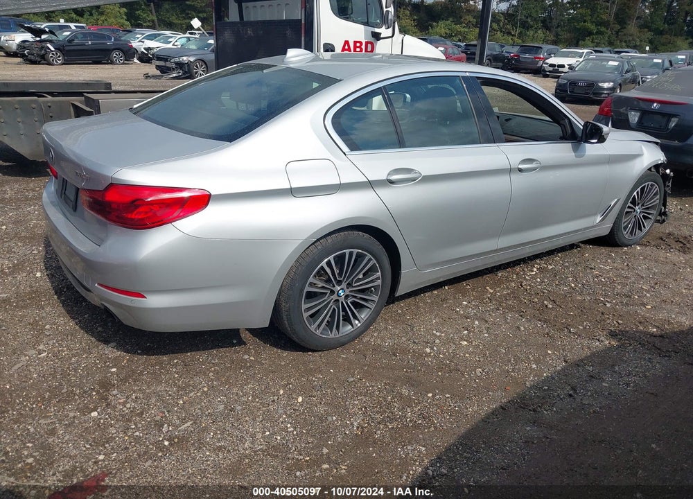 2019 BMW 530I XDRIVE VIN: WBAJA7C55KWW02584