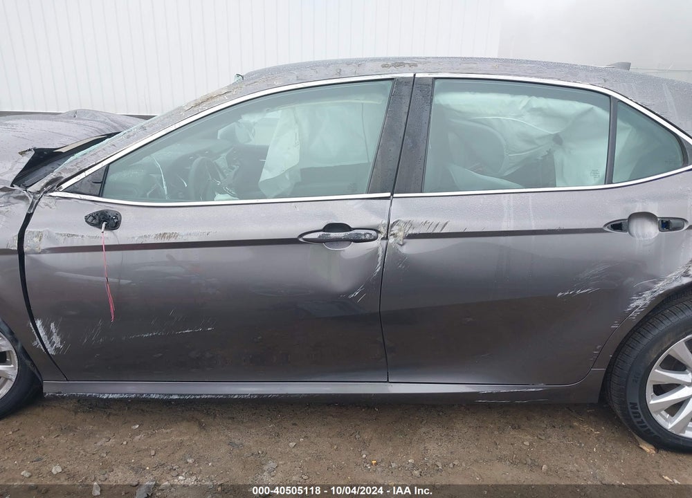 2020 TOYOTA CAMRY LE VIN: 4T1C11AK4LU890026