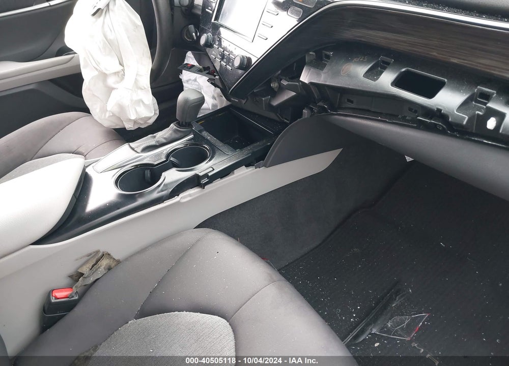 2020 TOYOTA CAMRY LE VIN: 4T1C11AK4LU890026