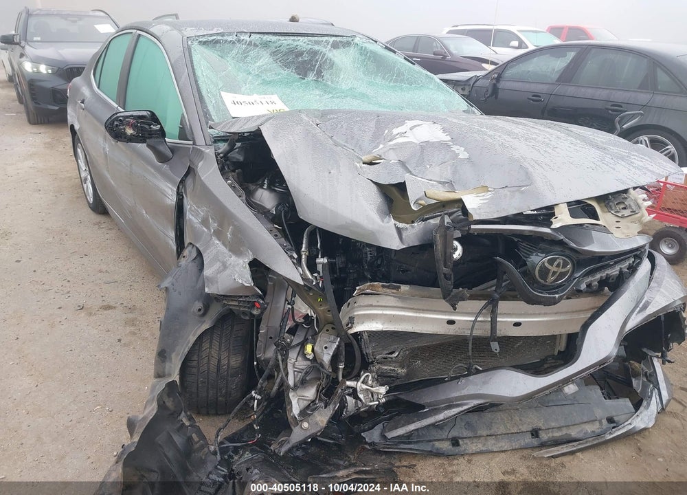 2020 TOYOTA CAMRY LE VIN: 4T1C11AK4LU890026
