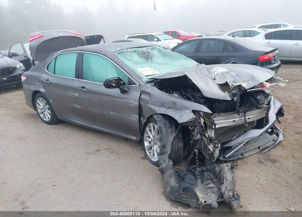 2020 TOYOTA CAMRY LE VIN: 4T1C11AK4LU890026