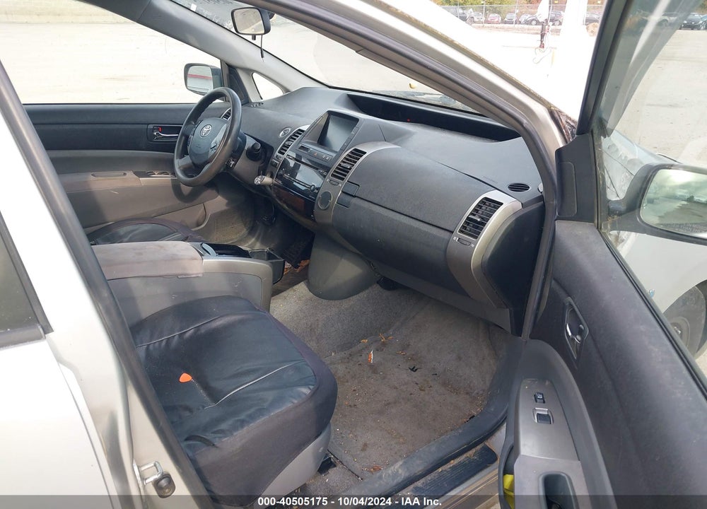 2005 TOYOTA PRIUS VIN: JTDKB20U757021458