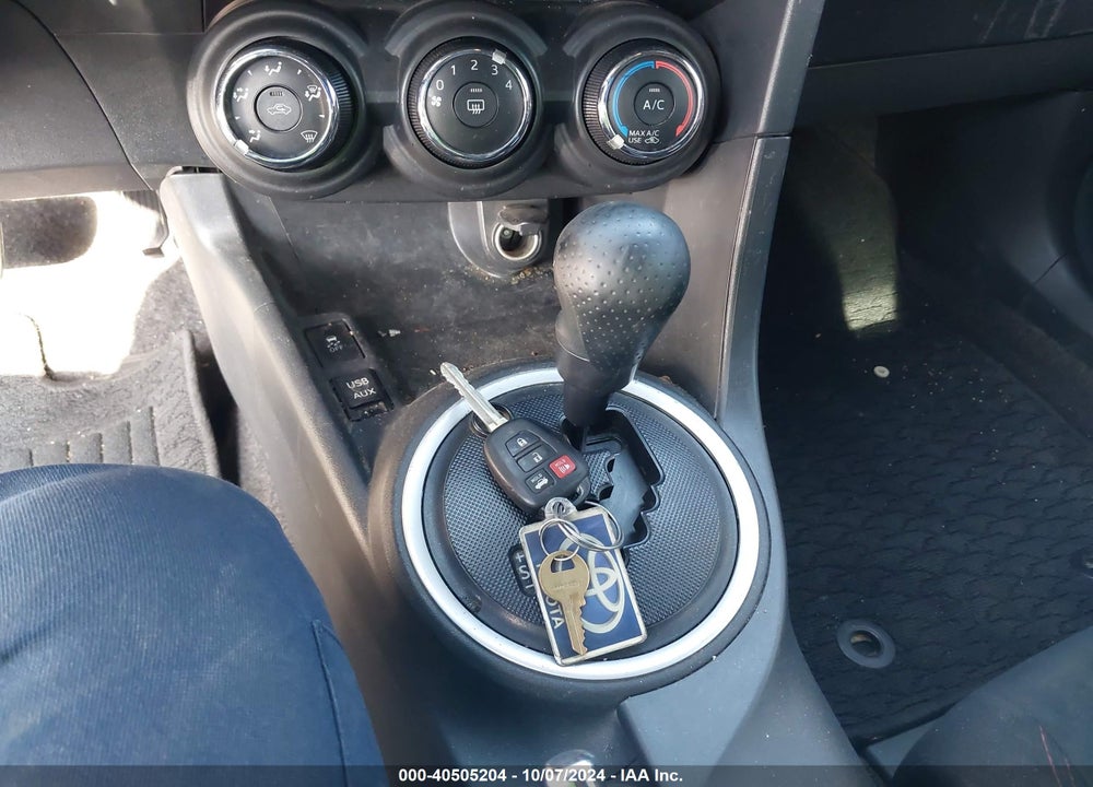2015 SCION TC VIN: JTKJF5C7XFJ000723