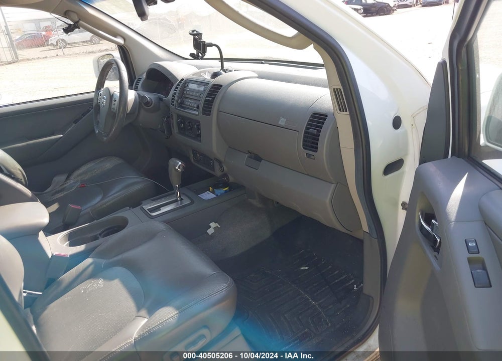 2005 NISSAN FRONTIER LE VIN: 1N6AD07W15C446535