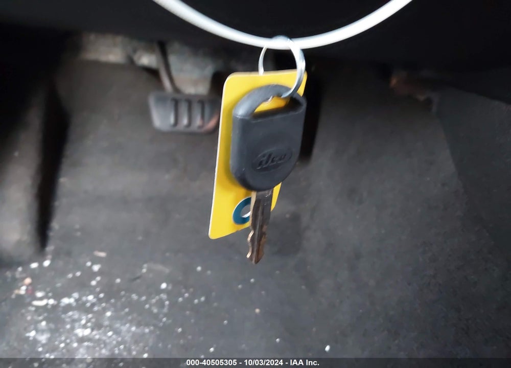 2011 FORD MUSTANG V6 VIN: 1ZVBP8AM7B5141977