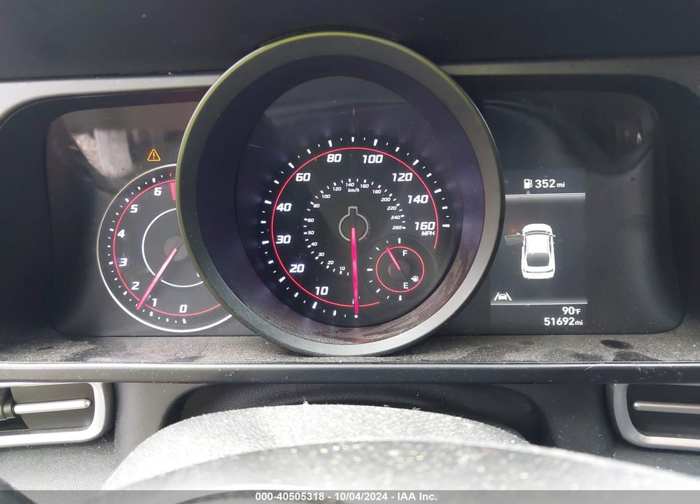 2022 HYUNDAI ELANTRA VIN: KMHLM4AG8NU352369