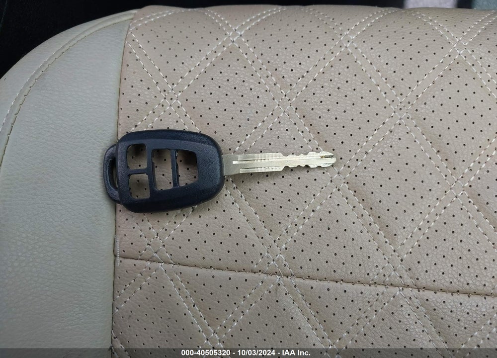 2015 TOYOTA COROLLA LE VIN: 5YFBURHE7FP248665