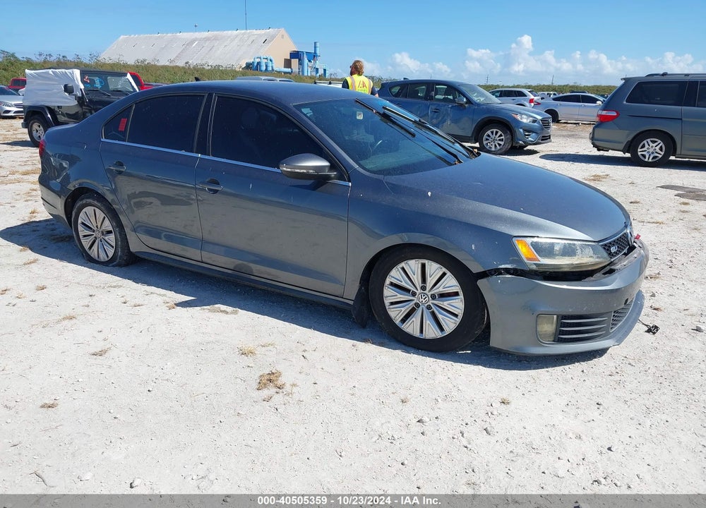 2014 VOLKSWAGEN JETTA GLI VIN: 3VW4S7AJ8EM213159