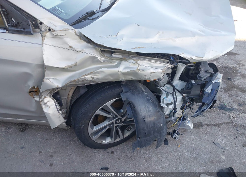 2017 HYUNDAI ELANTRA LIMITED VIN: KMHD84LF9HU358490
