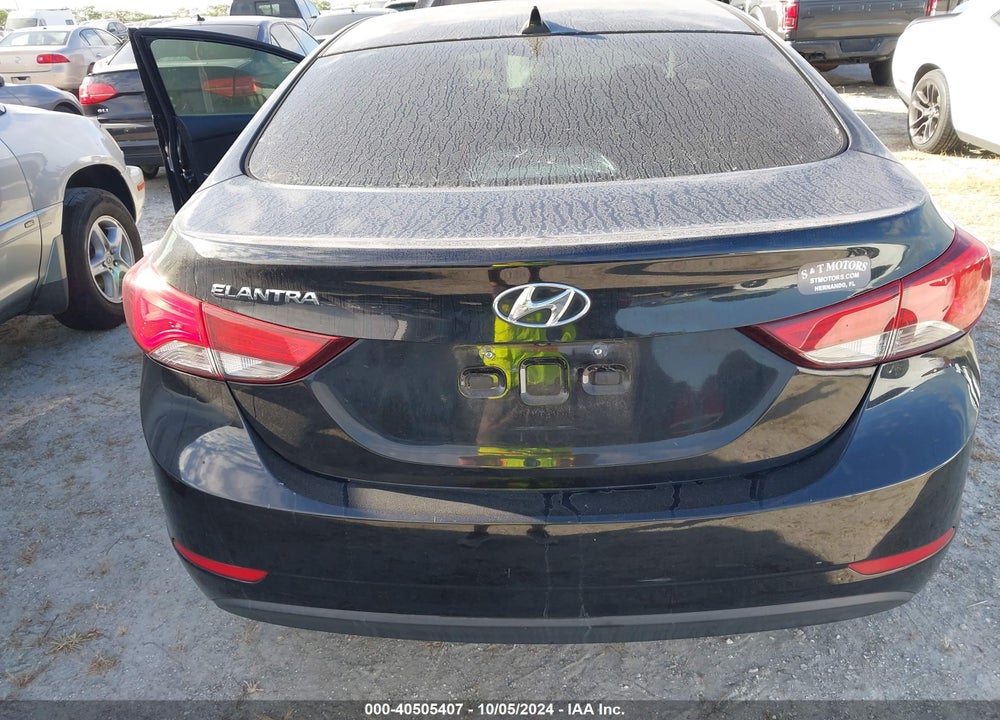 2015 HYUNDAI ELANTRA SE VIN: 5NPDH4AE3FH592548