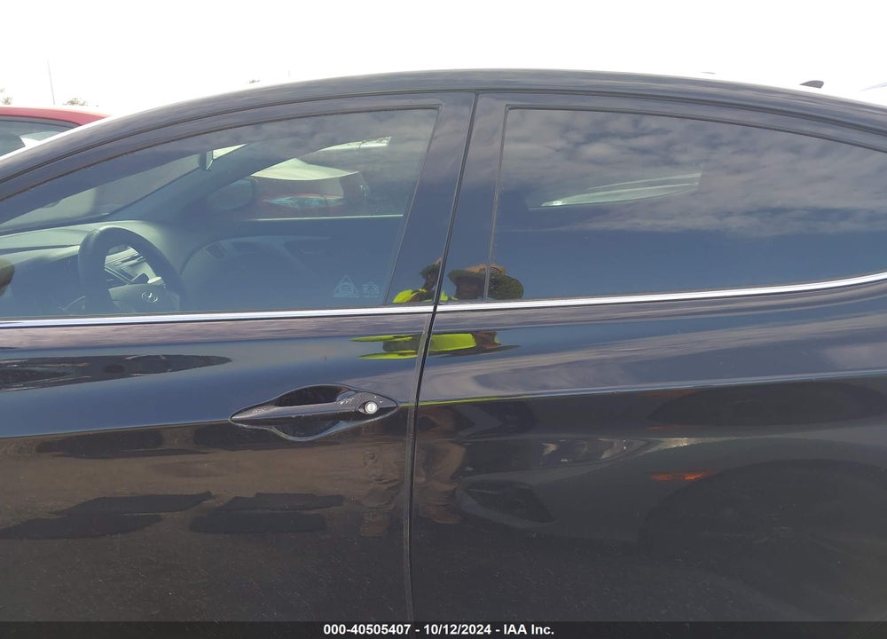 2015 HYUNDAI ELANTRA SE VIN: 5NPDH4AE3FH592548