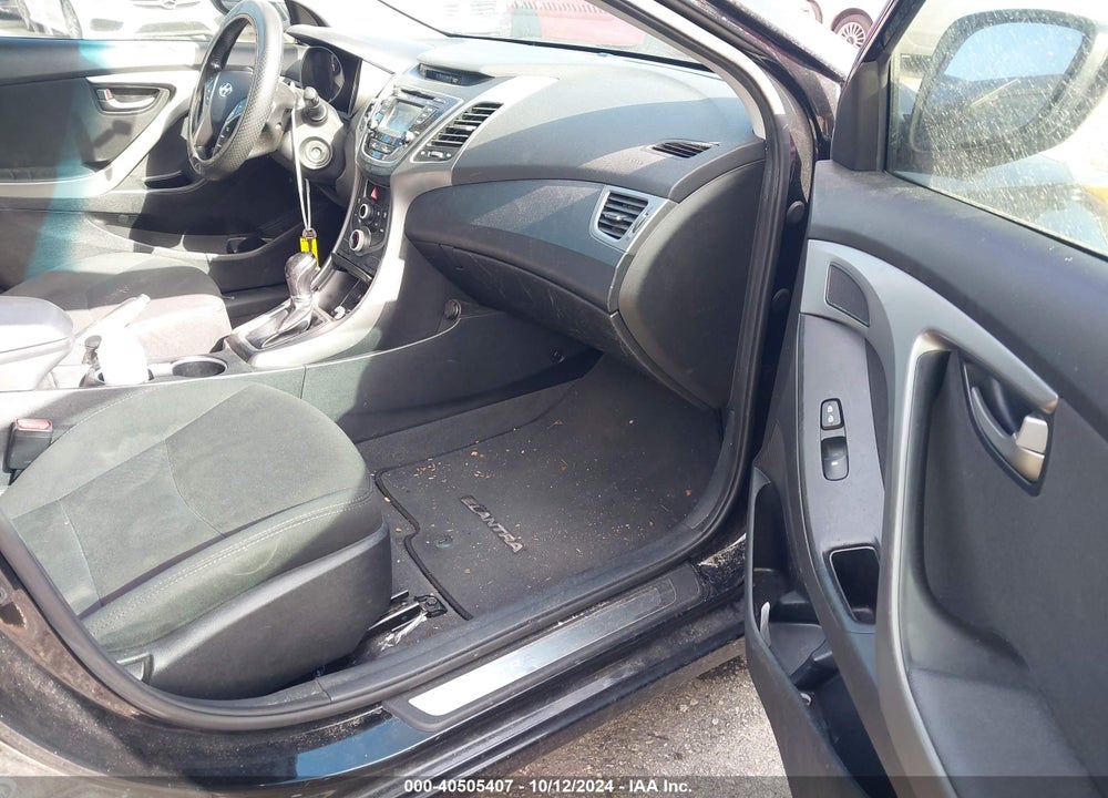 2015 HYUNDAI ELANTRA SE VIN: 5NPDH4AE3FH592548