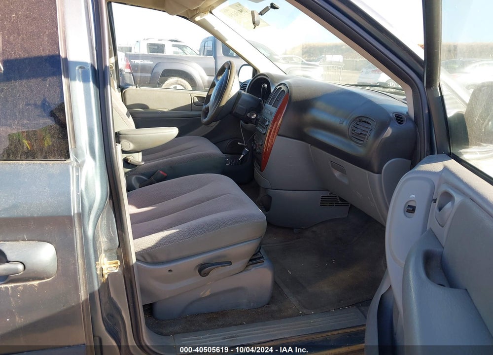 2006 CHRYSLER TOWN & COUNTRY VIN: 1A4GP45R76B747272