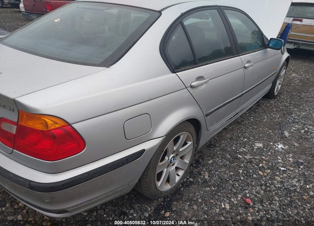 2001 BMW 325I VIN: WBAAV33451FV02312