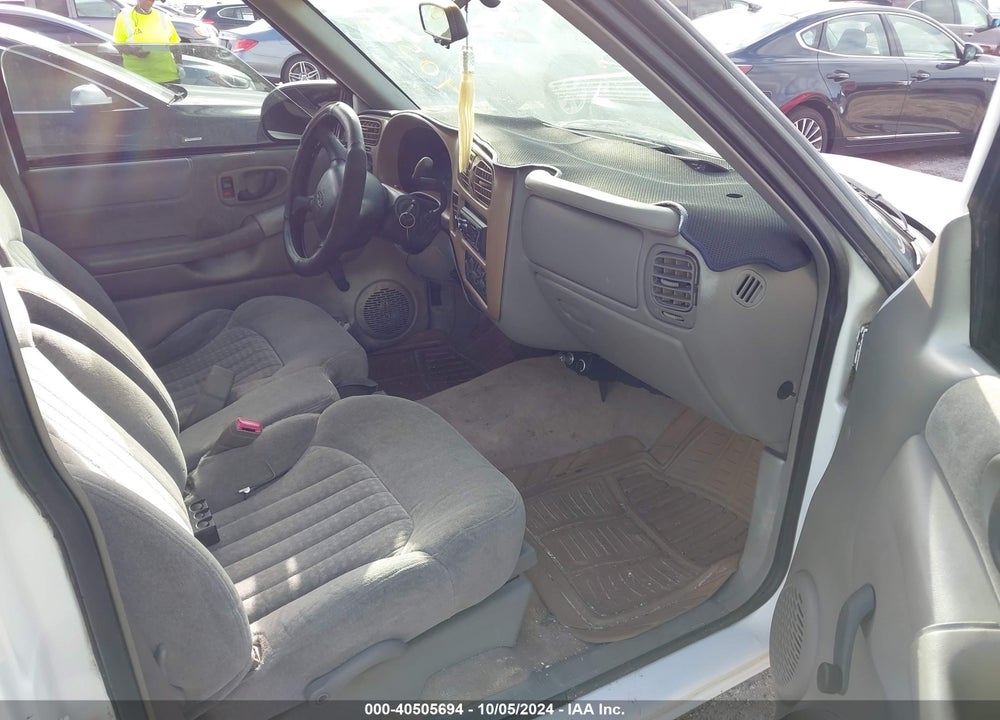 2000 CHEVROLET S-10 LS VIN: 1GCCS1448YK110952