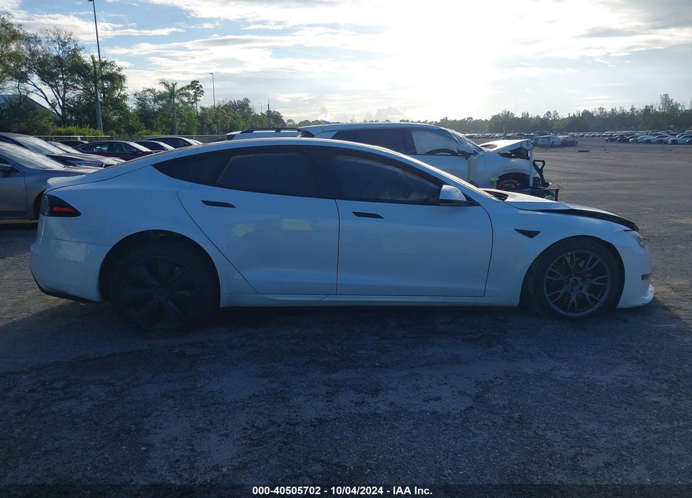 2022 TESLA MODEL S DUAL MOTOR ALL-WHEEL DRIVE VIN: 5YJSA1E58NF486484