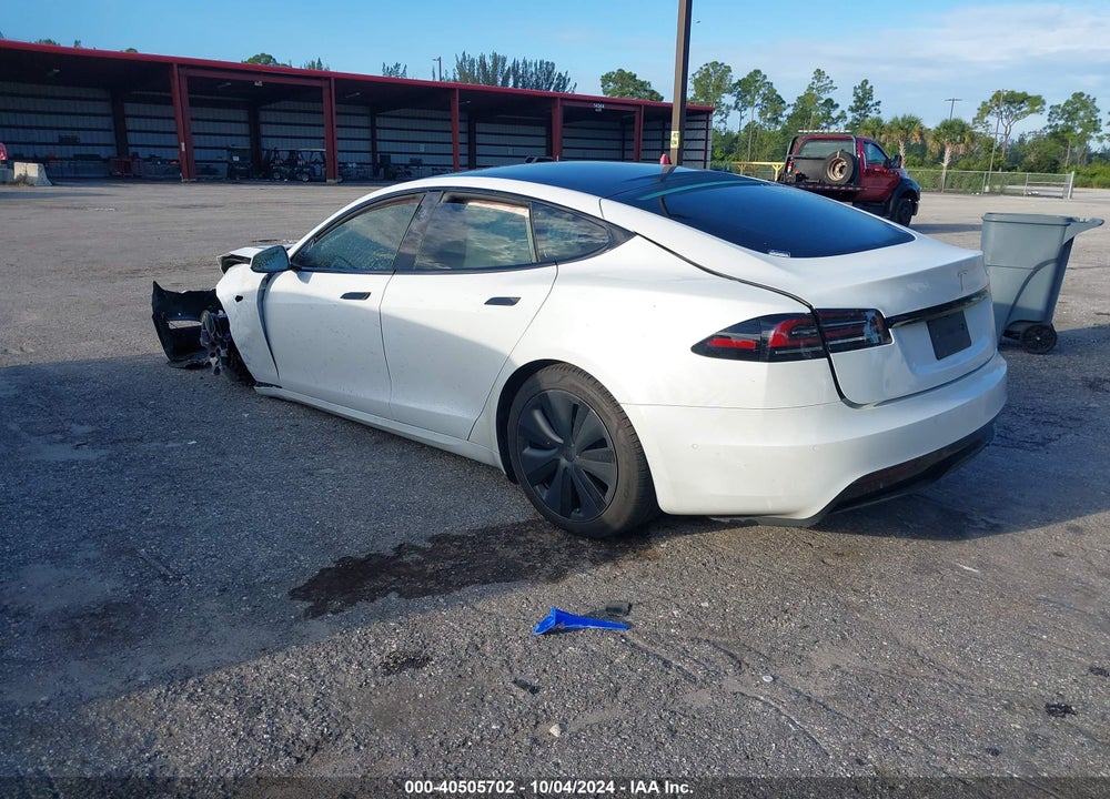 2022 TESLA MODEL S DUAL MOTOR ALL-WHEEL DRIVE VIN: 5YJSA1E58NF486484