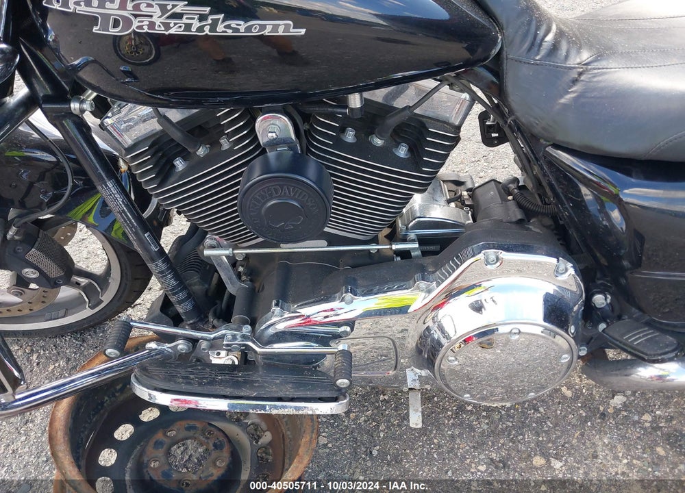 2014 HARLEY-DAVIDSON FLHX STREET GLIDE VIN: 1HD1KBM17EB712996