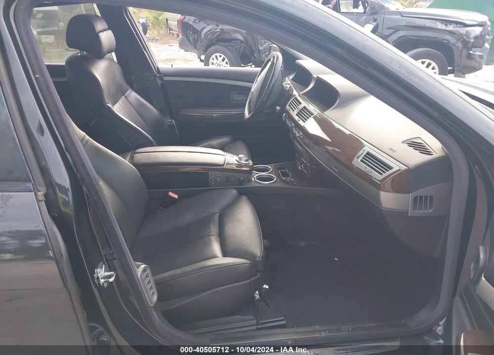 2008 BMW 750I VIN: WBAHL83568DT11286