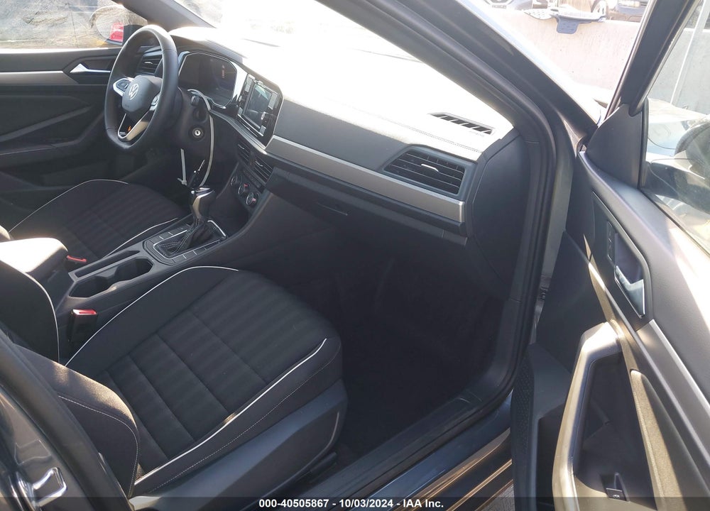 2024 VOLKSWAGEN JETTA 1.5T SPORT VIN: 3VWBM7BU0RM087041