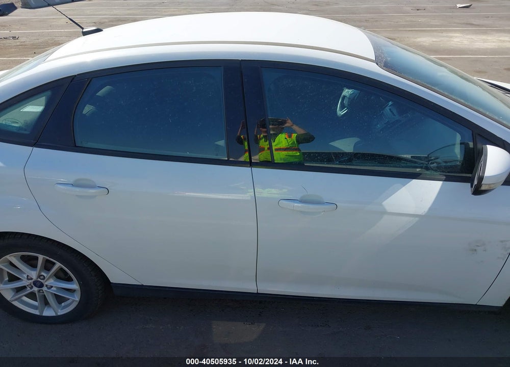 2017 FORD FOCUS SE VIN: 1FADP3F29HL305732