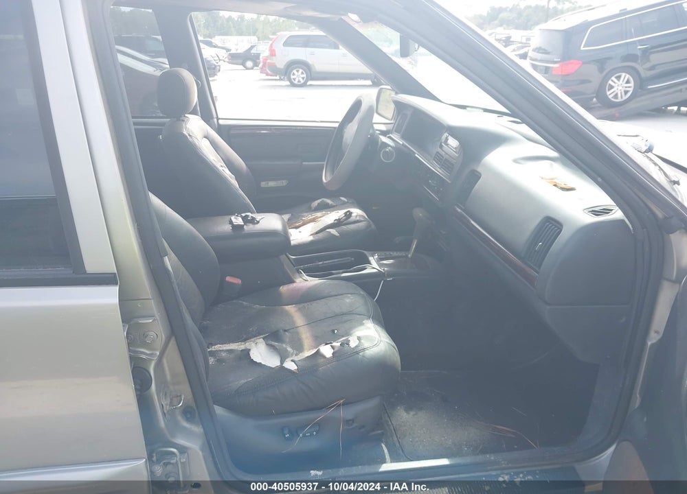 1998 JEEP GRAND CHEROKEE VIN: 1J4GZ88Z7WC235373