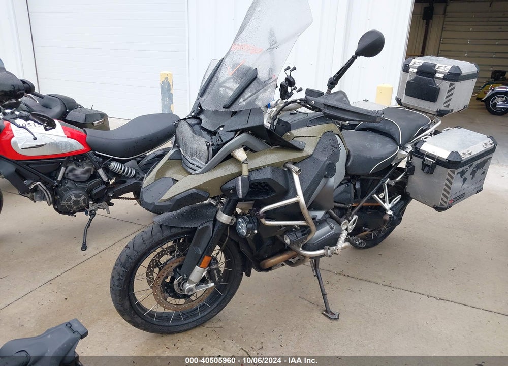 2014 BMW R1200 GS ADVENTURE VIN: WB10A1203EZ095881