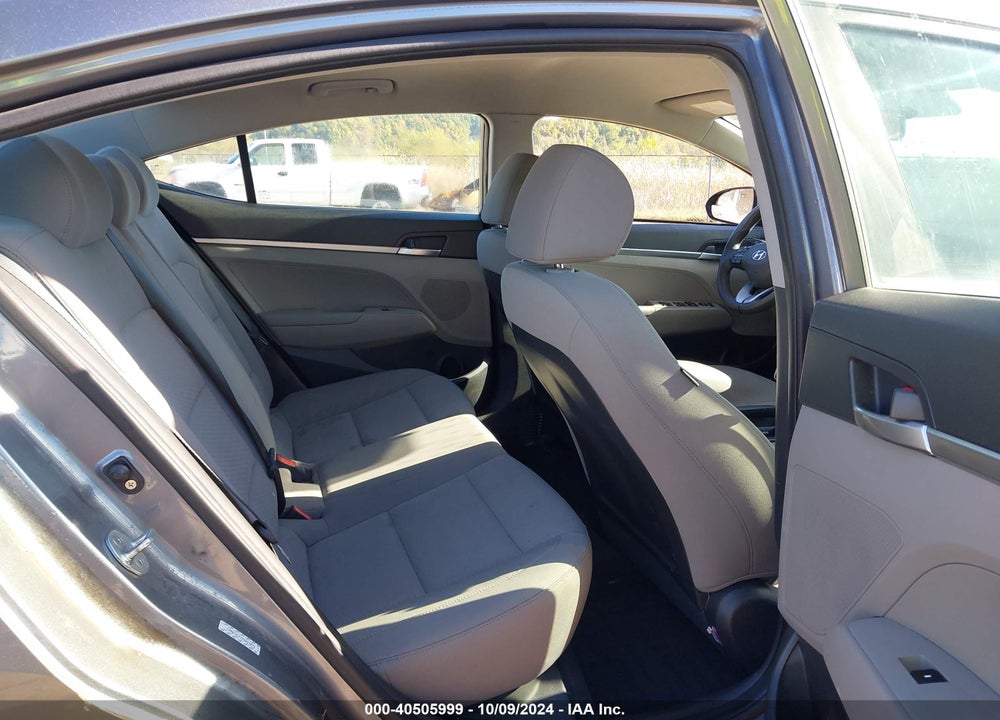 2019 HYUNDAI ELANTRA SE VIN: KMHD74LFXKU831873