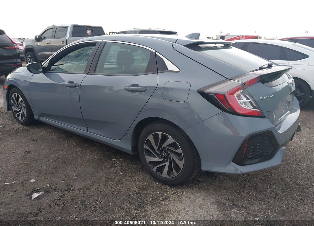 2019 HONDA CIVIC LX VIN: SHHFK7H33KU228332