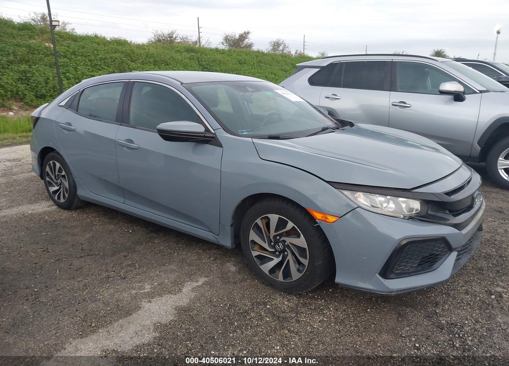 2019 HONDA CIVIC LX VIN: SHHFK7H33KU228332