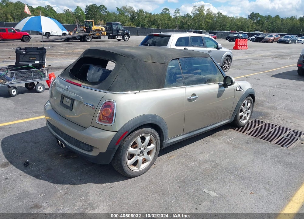 2010 MINI COOPER S VIN: WMWMS3C5XATZ85067