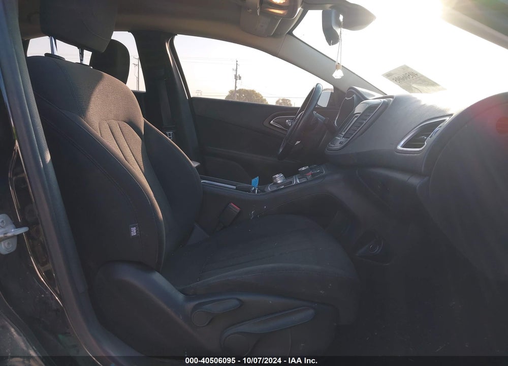 2016 CHRYSLER 200 LIMITED VIN: 1C3CCCAB1GN123345
