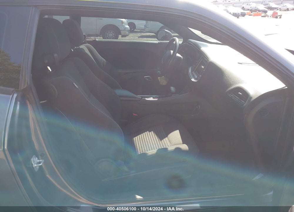 2018 DODGE CHALLENGER SXT VIN: 2C3CDZAG1JH111076