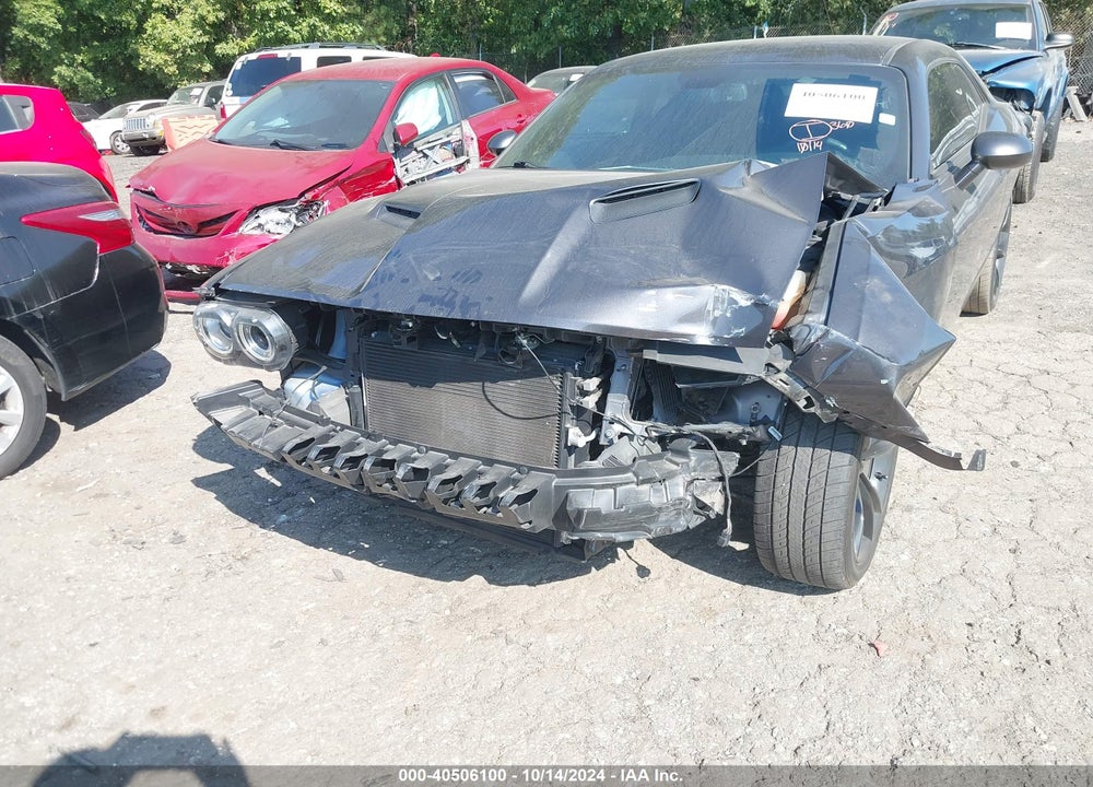 2018 DODGE CHALLENGER SXT VIN: 2C3CDZAG1JH111076