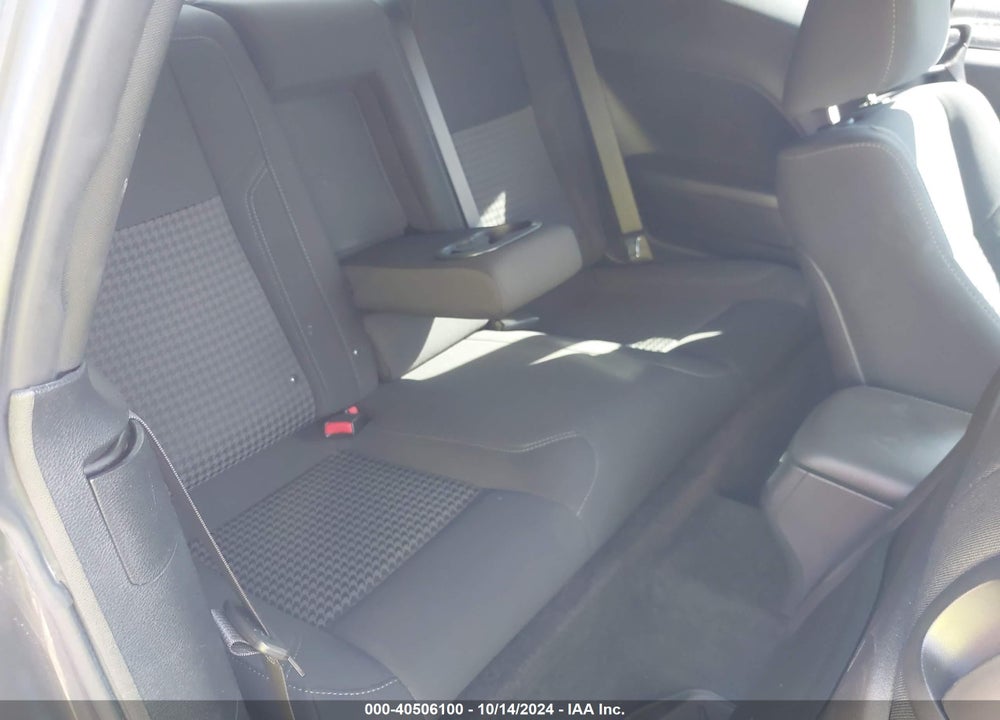 2018 DODGE CHALLENGER SXT VIN: 2C3CDZAG1JH111076