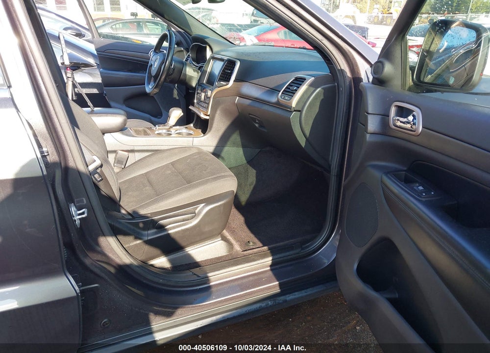 2016 JEEP GRAND CHEROKEE LAREDO VIN: 1C4RJEAG8GC368867