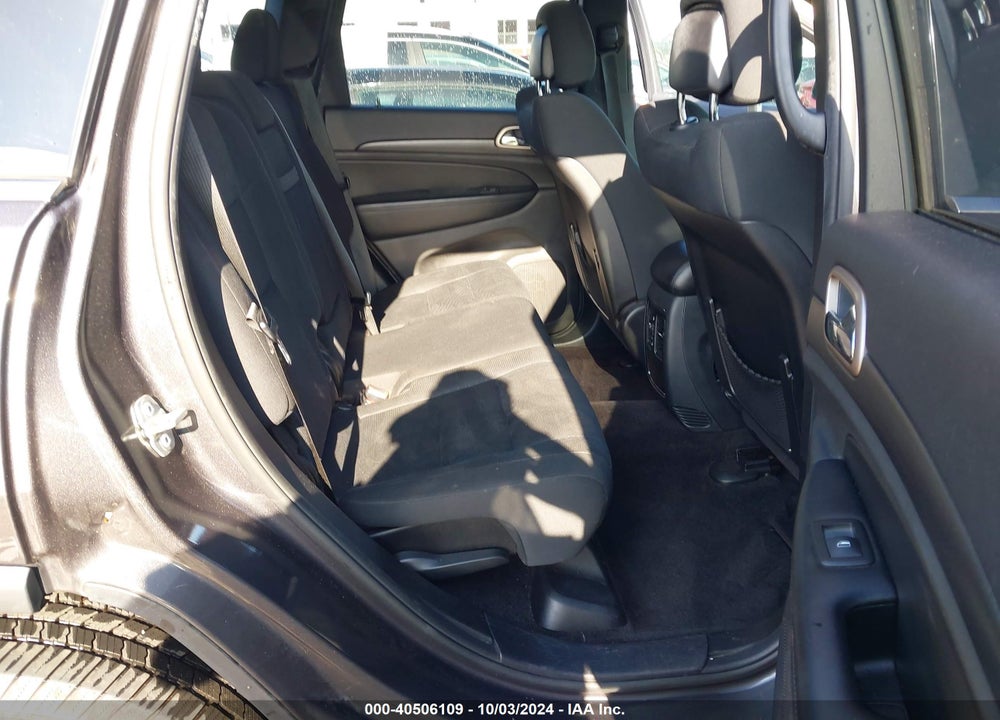 2016 JEEP GRAND CHEROKEE LAREDO VIN: 1C4RJEAG8GC368867