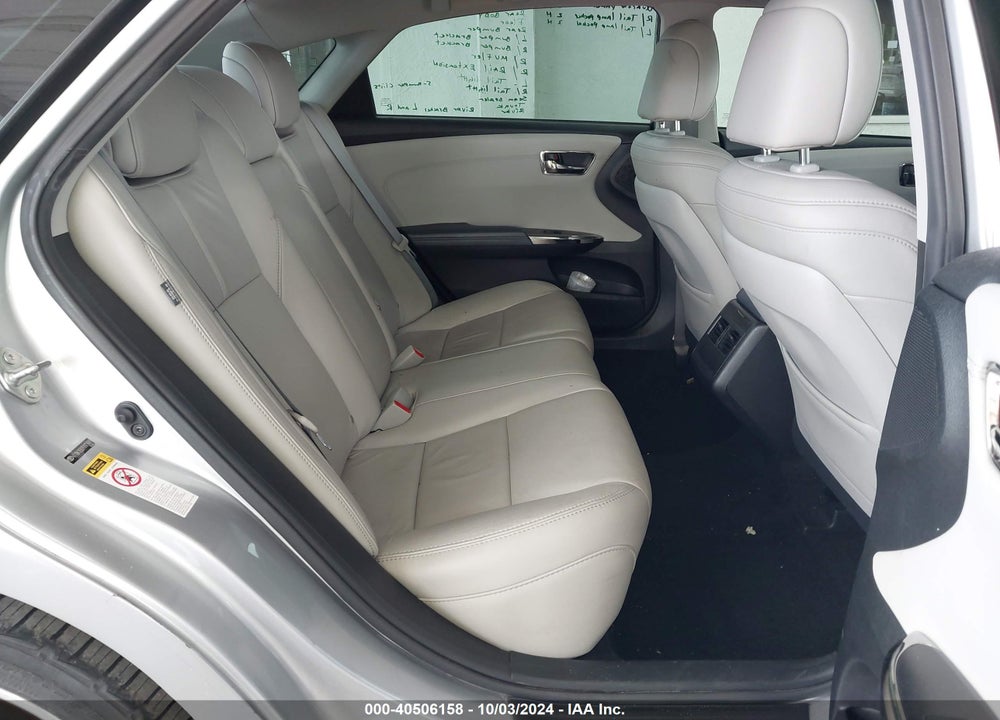2015 TOYOTA AVALON XLE TOURING VIN: 4T1BK1EB2FU173681