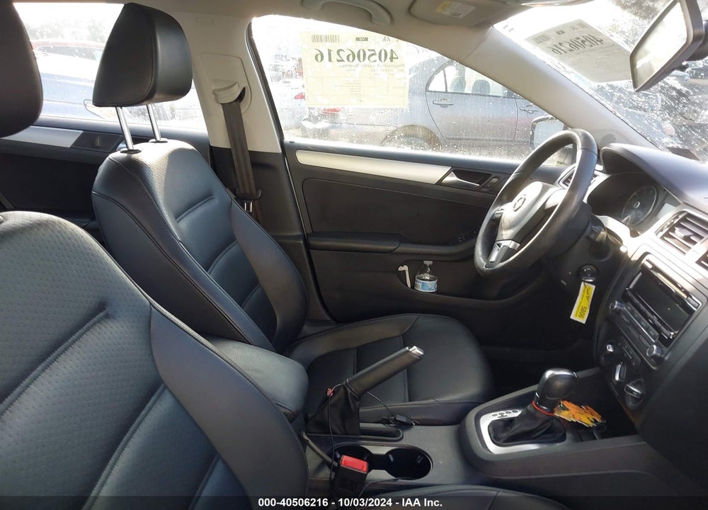 2013 VOLKSWAGEN JETTA 2.5L SE VIN: 3VWDP7AJ8DM308966
