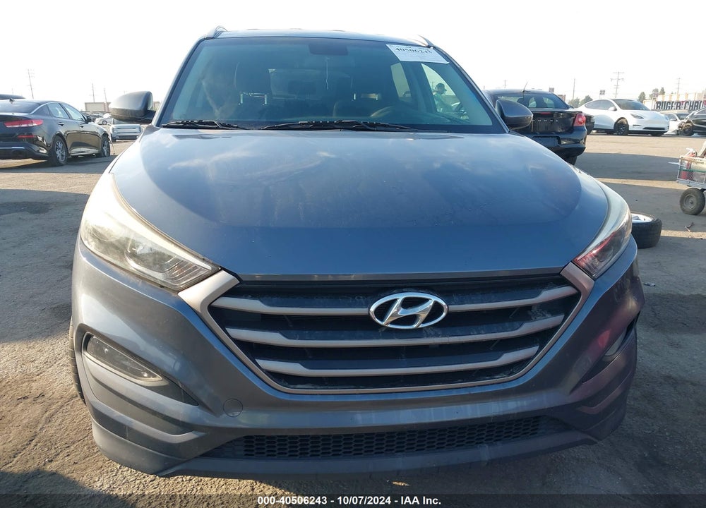 2016 HYUNDAI TUCSON SE VIN: KM8J33A44GU188891