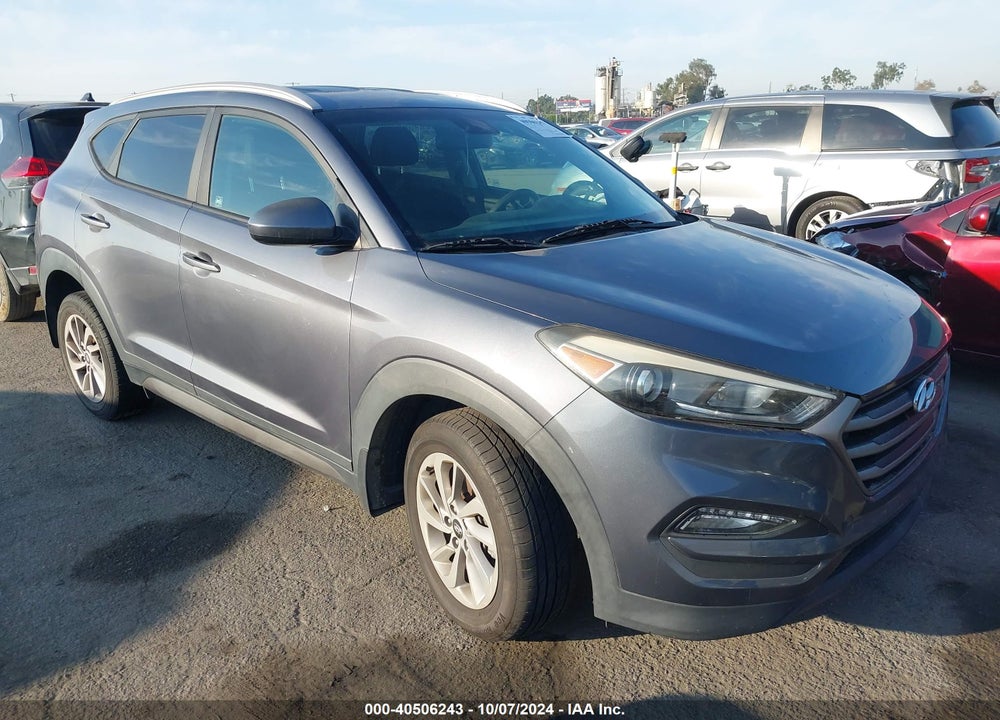 2016 HYUNDAI TUCSON SE VIN: KM8J33A44GU188891
