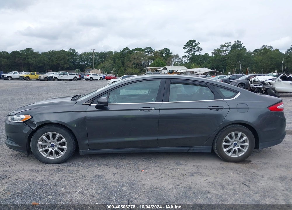 2016 FORD FUSION S VIN: 1FA6P0G71G5121681