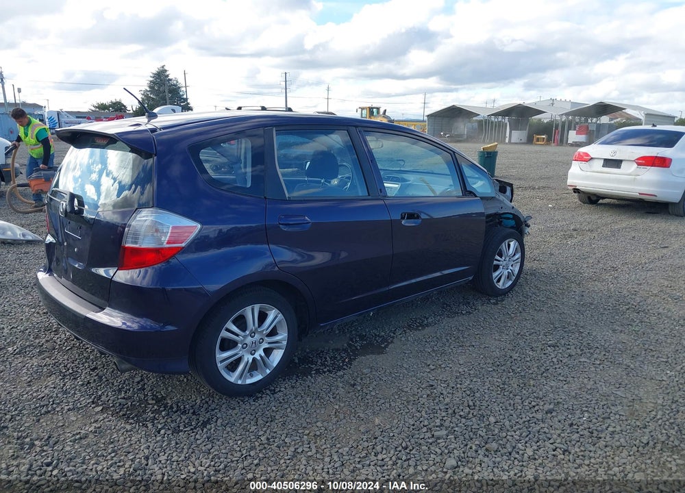 2009 HONDA FIT SPORT VIN: JHMGE87409S022829