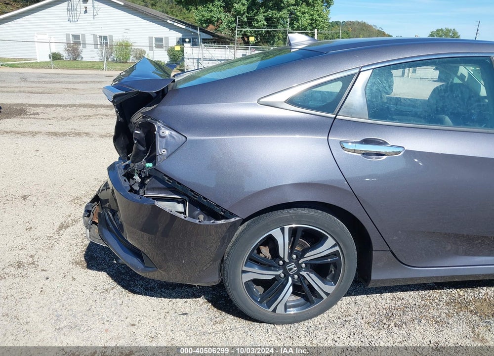 2017 HONDA CIVIC TOURING VIN: 19XFC1F98HE020335
