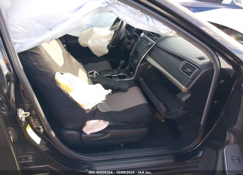 2015 TOYOTA CAMRY SE VIN: 4T1BF1FK2FU031463