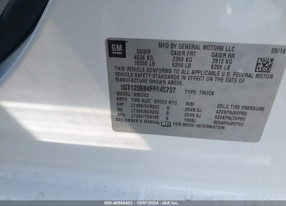 2015 GMC SIERRA 2500HD DENALI VIN: 1GT120E84FF145707