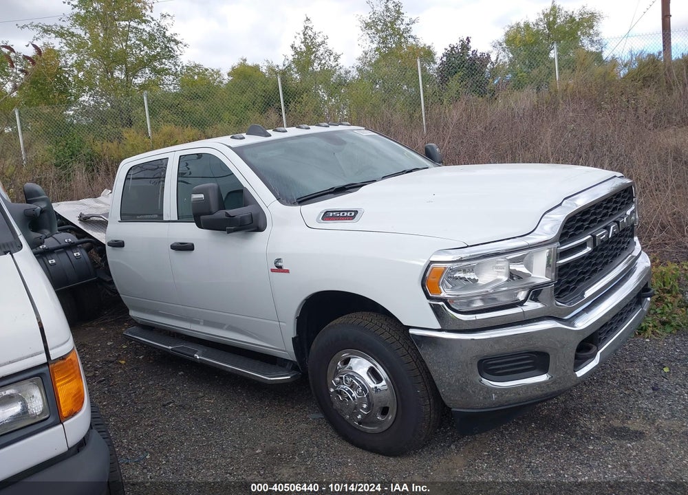 2024 RAM 3500 TRADESMAN  4X4 8' BOX VIN: 3C63RRGL0RG273348
