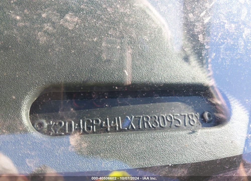 2007 DODGE GRAND CARAVAN SXT VIN: 2D4GP44LX7R309578
